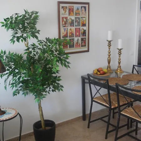 Reina Sofia 45 * Estepona